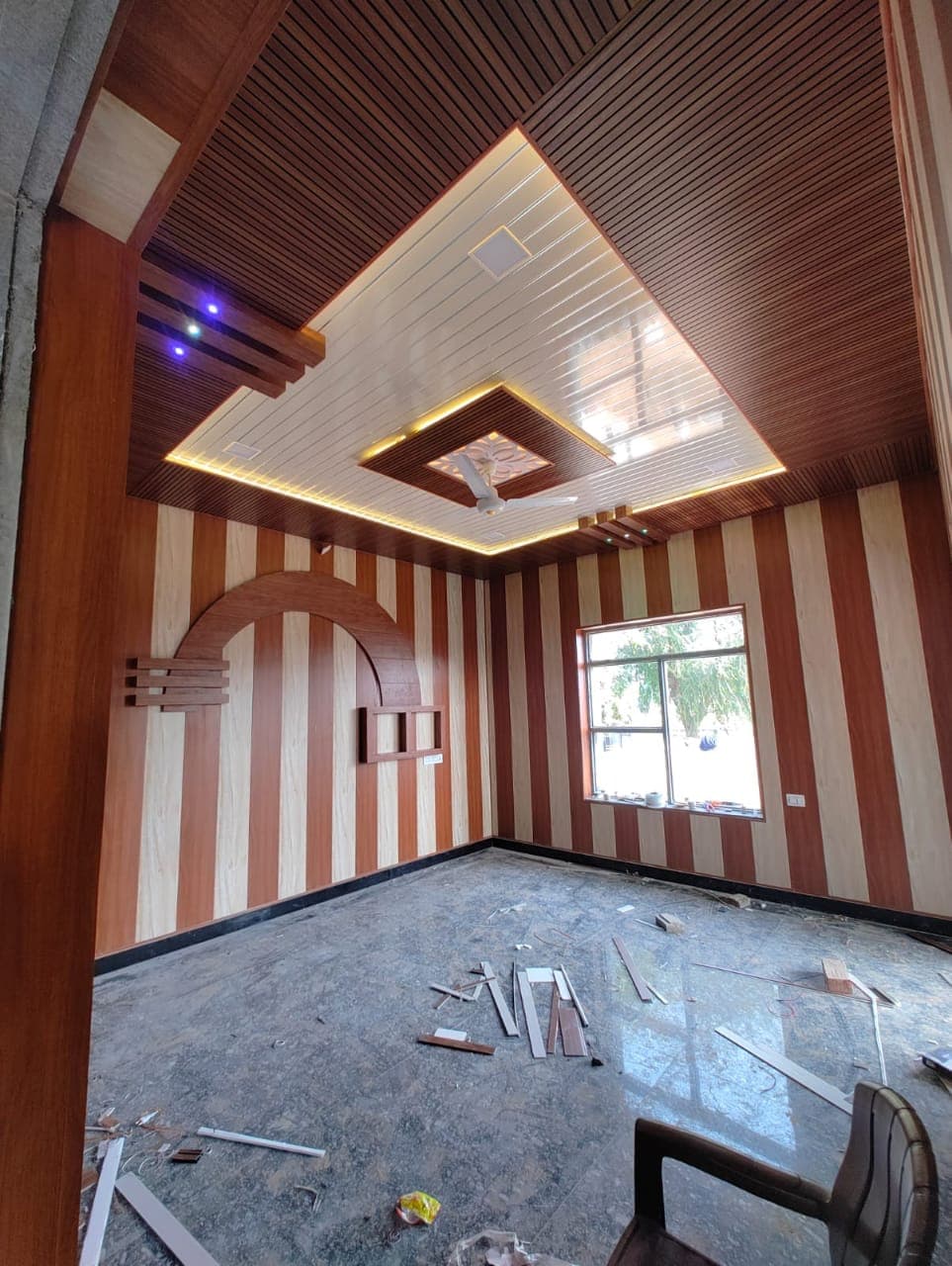 Complete Room Interior Design with Wooden